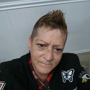 Meet your Posher, Brenda